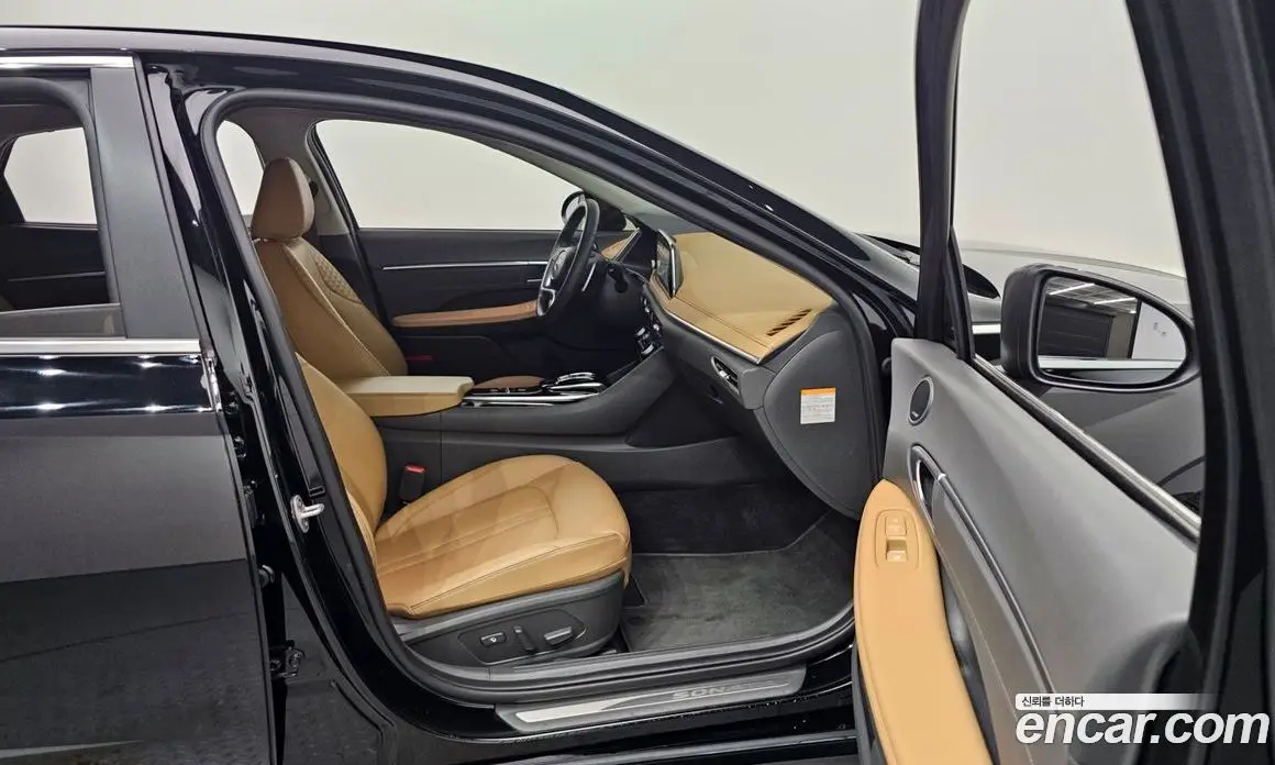 Hyundai Sonata 2023 2.0 автомат (гидро), фото 16