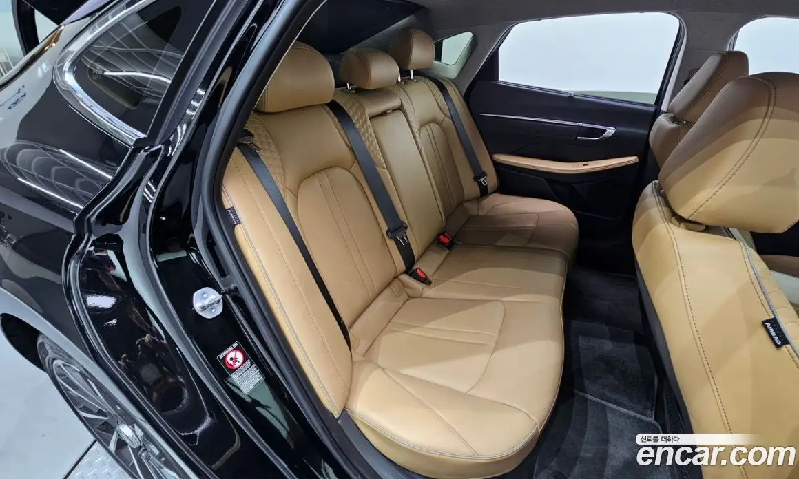 Hyundai Sonata 2023 2.0 автомат (гидро), фото 17
