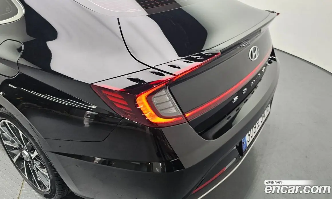 Hyundai Sonata 2023 2.0 автомат (гидро), фото 9