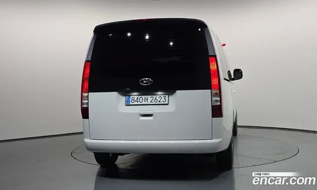 Hyundai Staria 2023 3.5 автомат (гидро), миниатюра 3