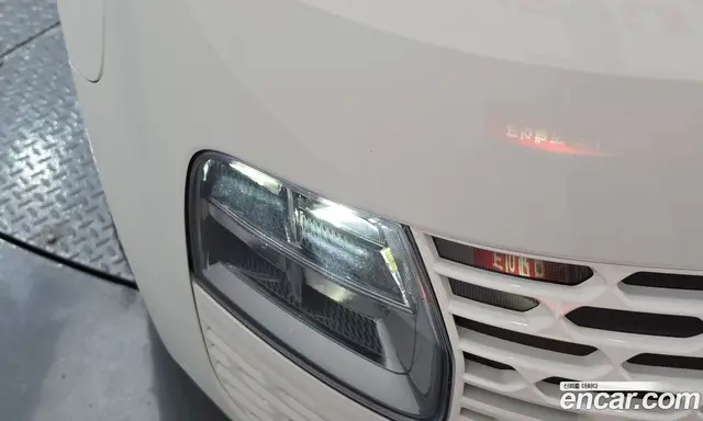 Hyundai Staria 2023 3.5 автомат (гидро), миниатюра 7