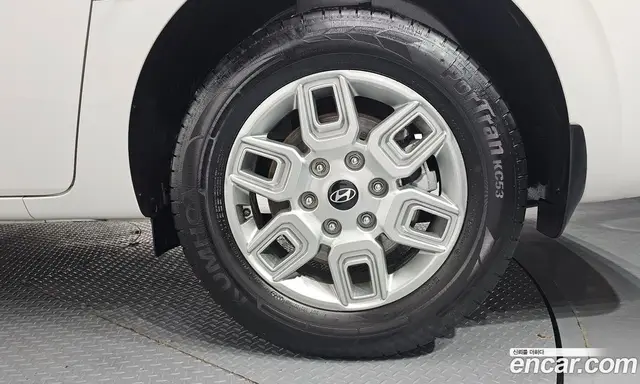 Hyundai Staria 2024 2.2 автомат (гидро), миниатюра 7