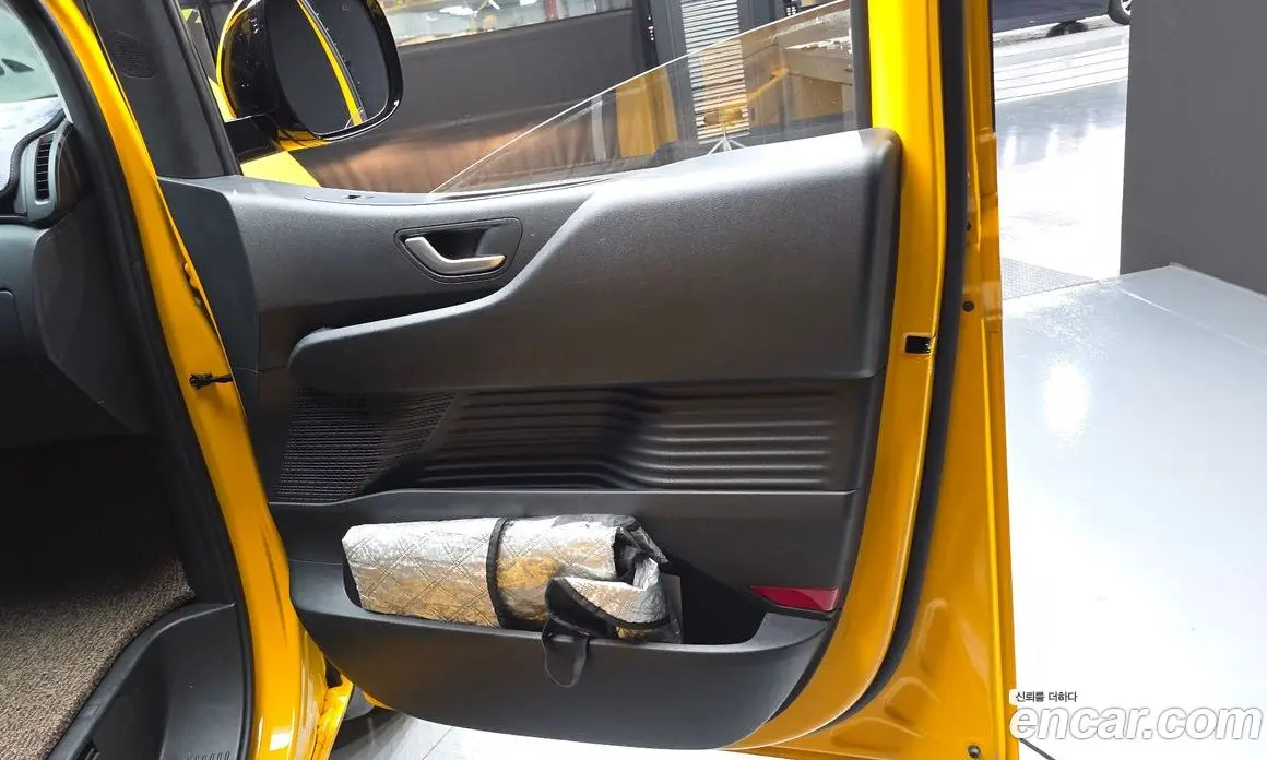 Hyundai Staria 2024 3.5 автомат (гидро), фото 15