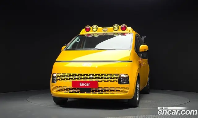 Hyundai Staria 2024 3.5 автомат (гидро), миниатюра 3