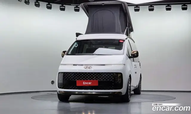 Hyundai Staria 2024 2.2 автомат (гидро), миниатюра 3