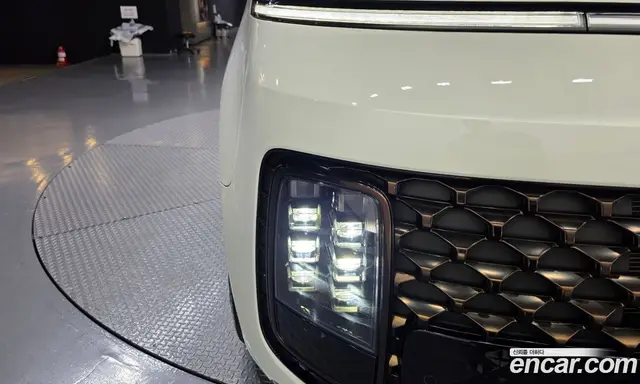 Hyundai Staria 2024 2.2 автомат (гидро), миниатюра 8
