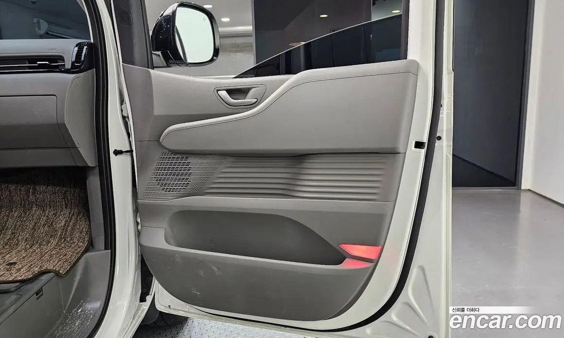 Hyundai Staria 2025 2.2 автомат (гидро), фото 15 Hyundai Staria 2025 2.2 автомат (гидро), фото 15