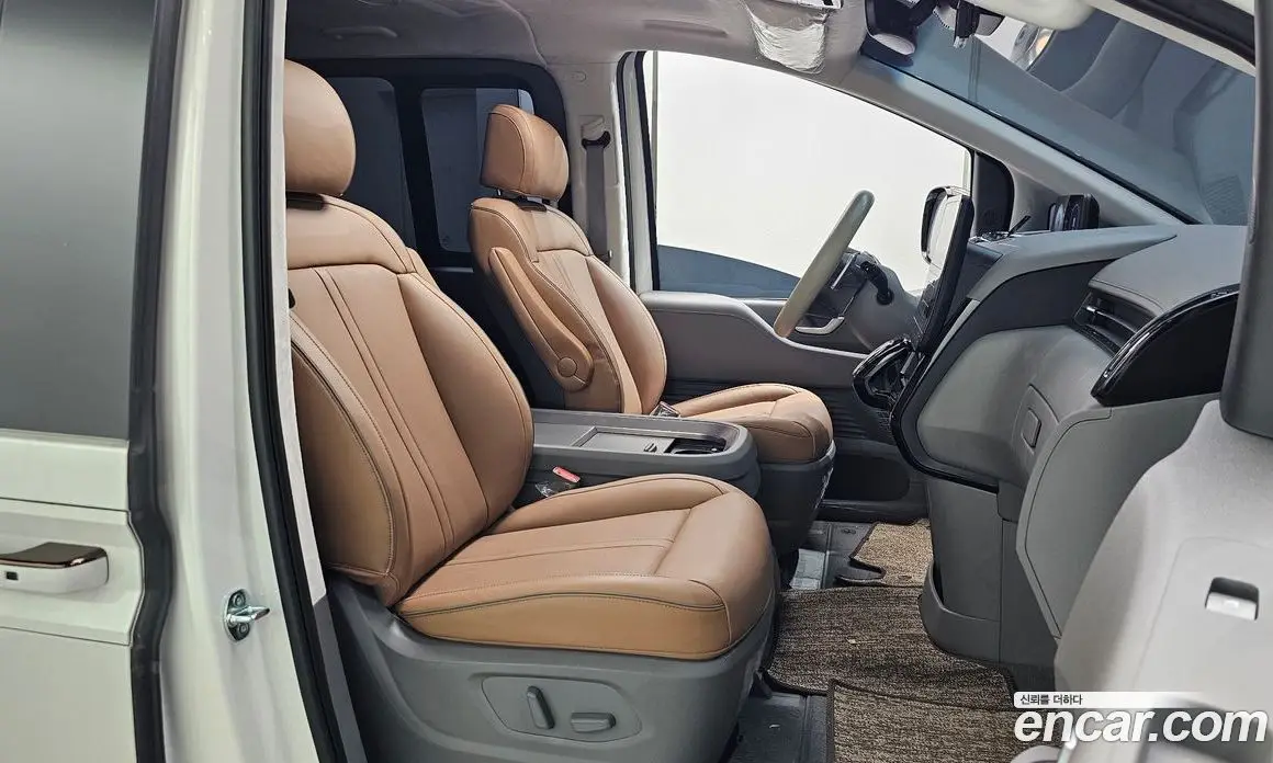 Hyundai Staria 2025 2.2 автомат (гидро), фото 16 Hyundai Staria 2025 2.2 автомат (гидро), фото 16