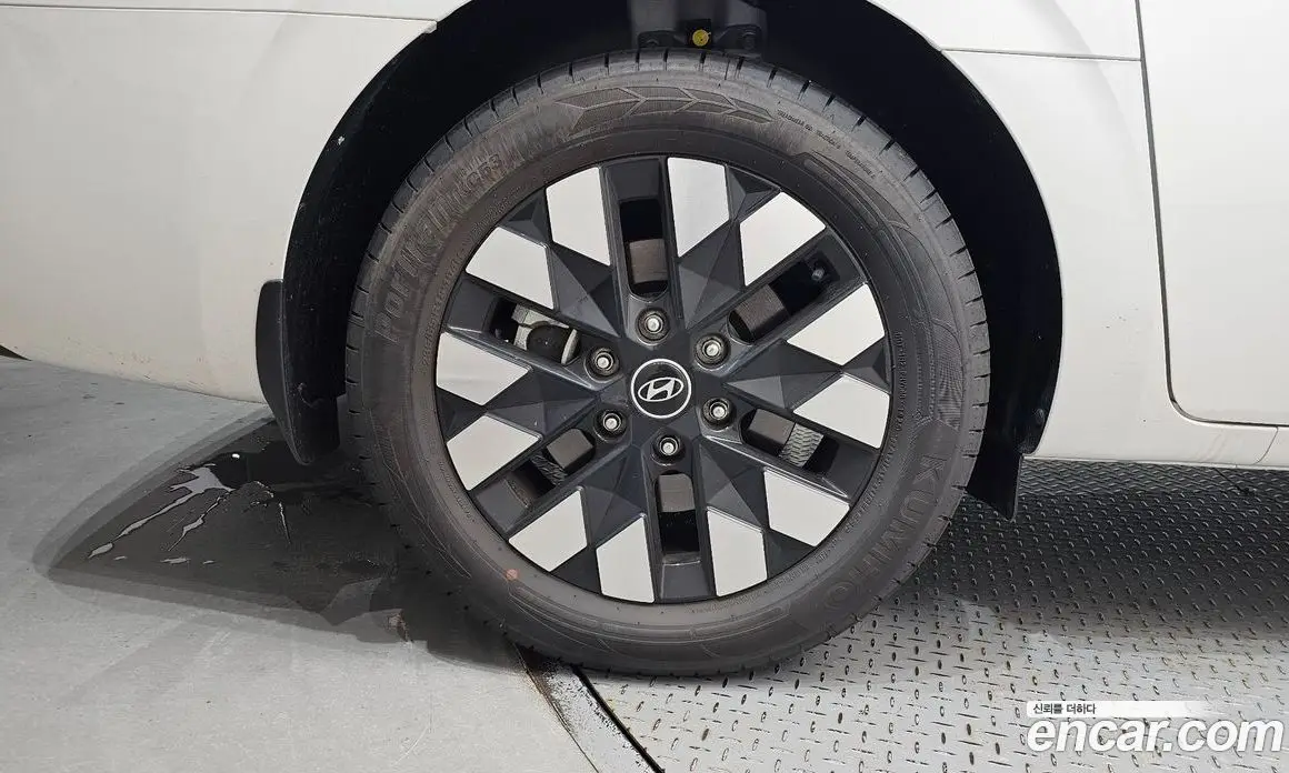 Hyundai Staria 2025 2.2 автомат (гидро), фото 5 Hyundai Staria 2025 2.2 автомат (гидро), фото 5
