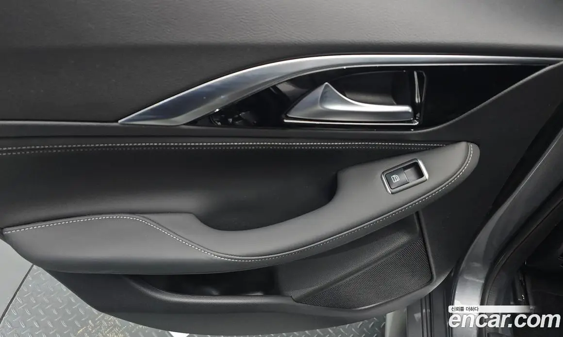 Infiniti Q30 2019 2.0 автомат (гидро), фото 13 Infiniti Q30 2019 2.0 автомат (гидро), фото 13