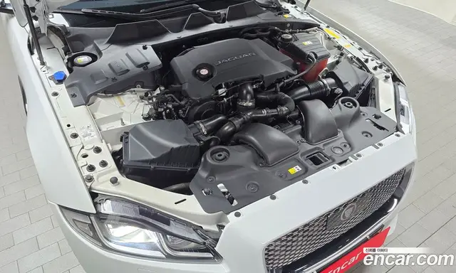 Jaguar XJ 2018 3.0 автомат (гидро), миниатюра 6