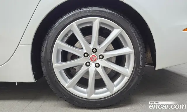 Jaguar XJ 2018 3.0 автомат (гидро), миниатюра 7