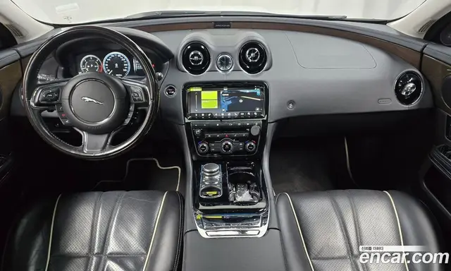 Jaguar XJ 2018 3.0 автомат (гидро), миниатюра 10