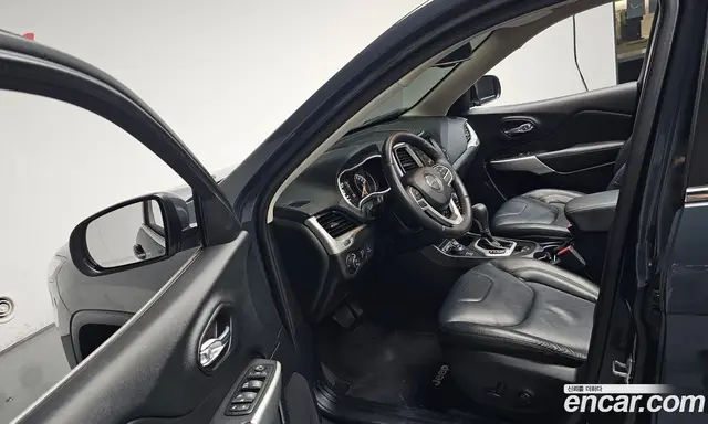 Jeep Cherokee 2017 2.4 автомат (гидро), миниатюра 12
