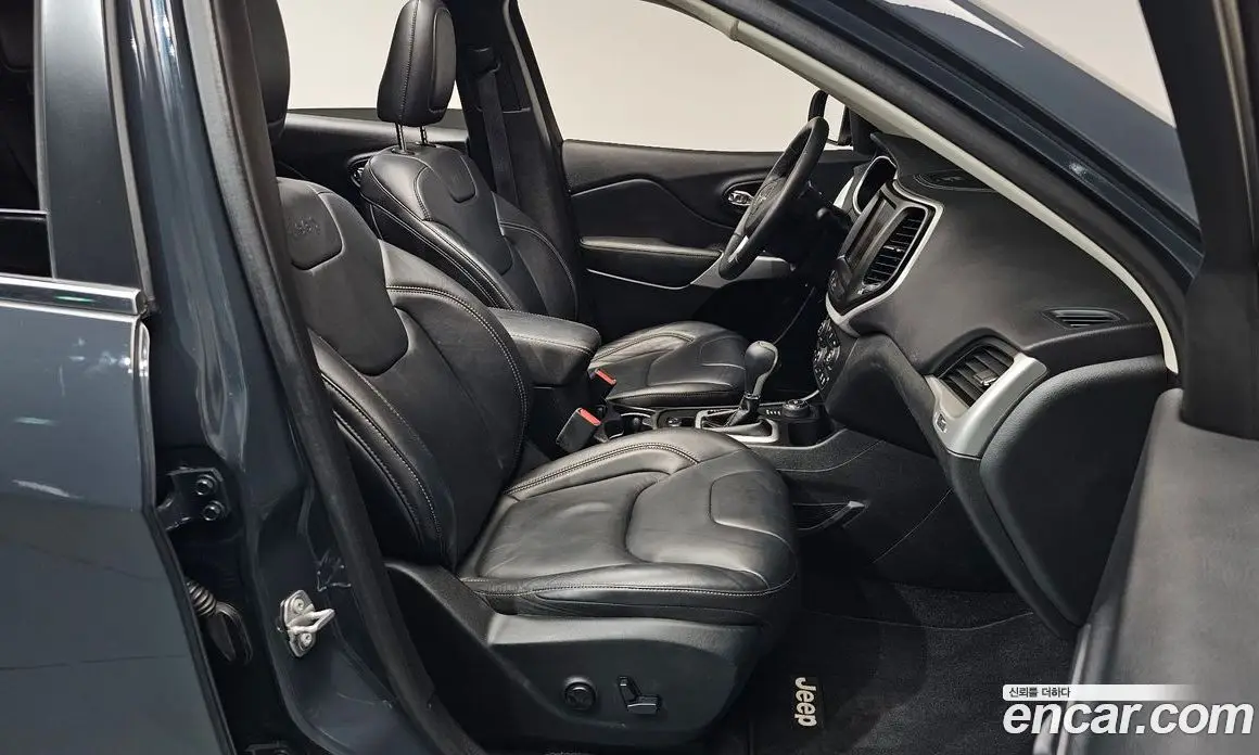 Jeep Cherokee 2017 2.4 автомат (гидро), фото 15 Jeep Cherokee 2017 2.4 автомат (гидро), фото 15