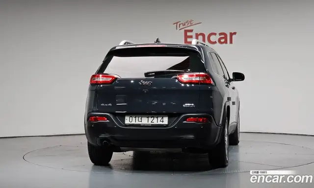 Jeep Cherokee 2017 2.4 автомат (гидро), миниатюра 3 Jeep Cherokee 2017 2.4 автомат (гидро), миниатюра 3