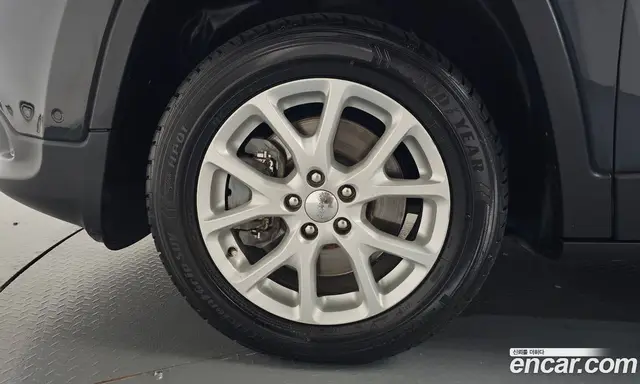 Jeep Cherokee 2017 2.4 автомат (гидро), миниатюра 4 Jeep Cherokee 2017 2.4 автомат (гидро), миниатюра 4