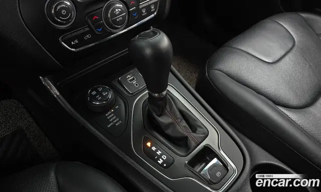 Jeep Cherokee 2020 3.2 автомат (гидро), миниатюра 12