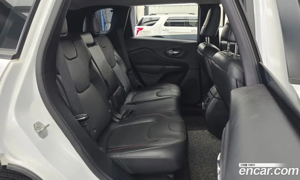 Jeep Cherokee 2020 3.2 автомат (гидро), фото 17