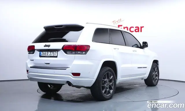 Jeep Cherokee 2021 3.6 автомат (гидро), миниатюра 2 Jeep Cherokee 2021 3.6 автомат (гидро), миниатюра 2