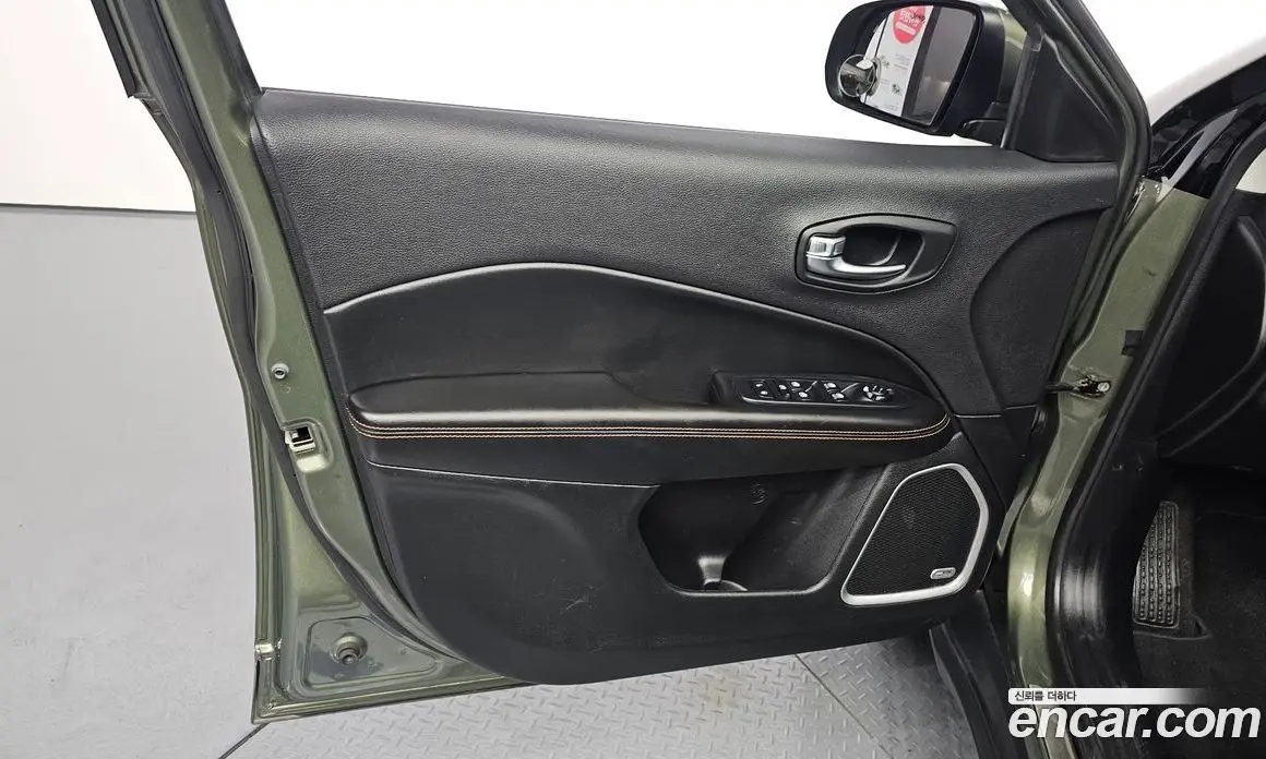 Jeep Compass 2019 2.4 автомат (гидро), фото 14 Jeep Compass 2019 2.4 автомат (гидро), фото 14