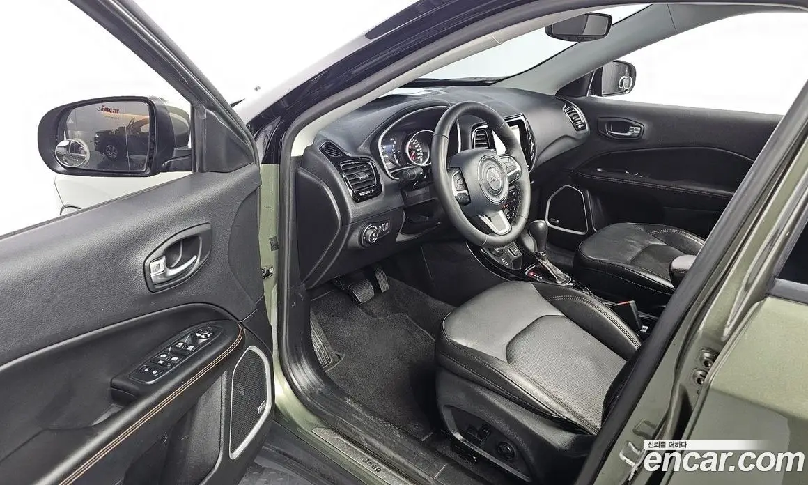 Jeep Compass 2019 2.4 автомат (гидро), фото 17 Jeep Compass 2019 2.4 автомат (гидро), фото 17