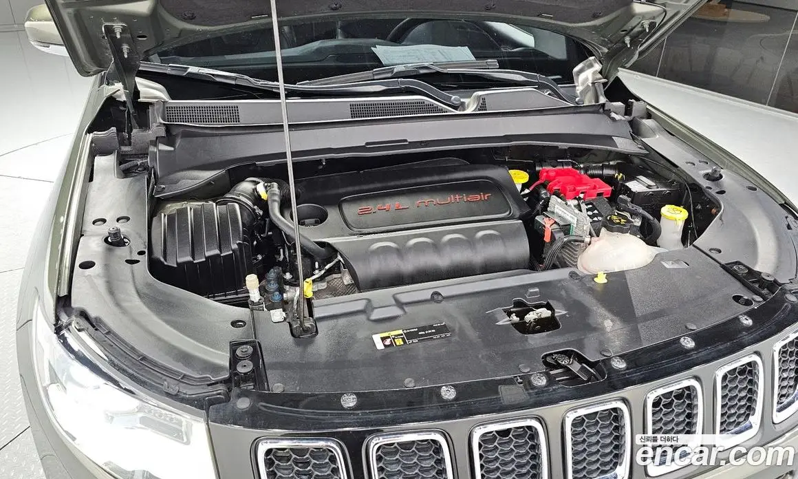 Jeep Compass 2019 2.4 автомат (гидро), фото 6 Jeep Compass 2019 2.4 автомат (гидро), фото 6