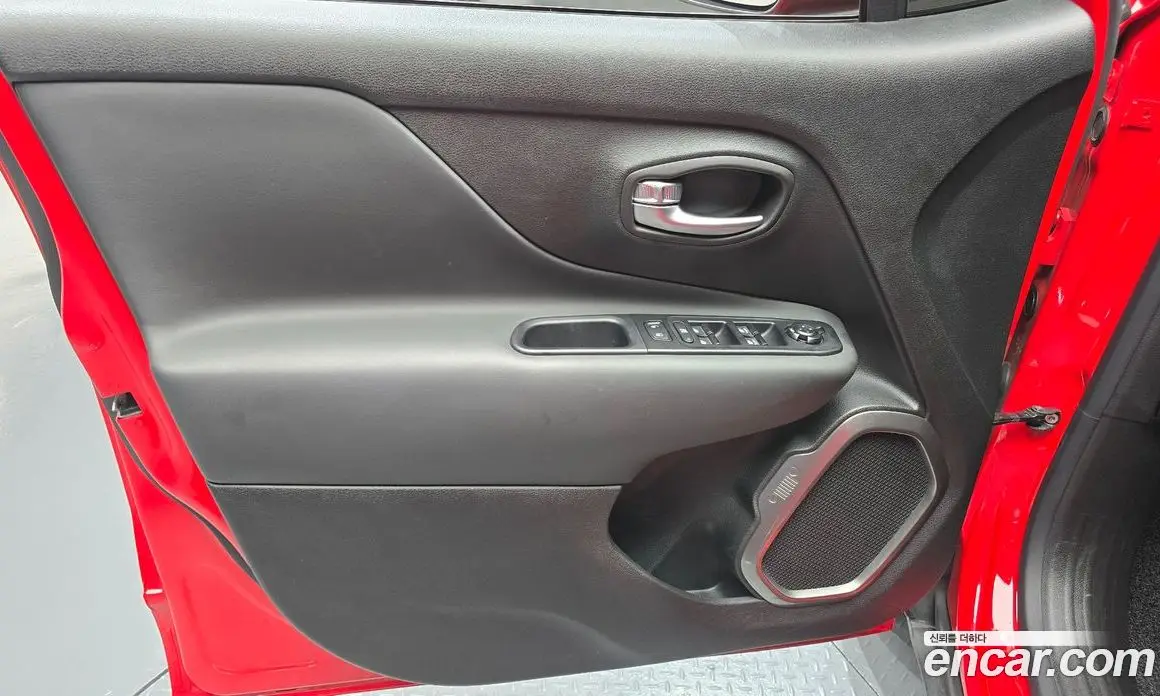 Jeep Renegade 2019 2.4 автомат (гидро), фото 14