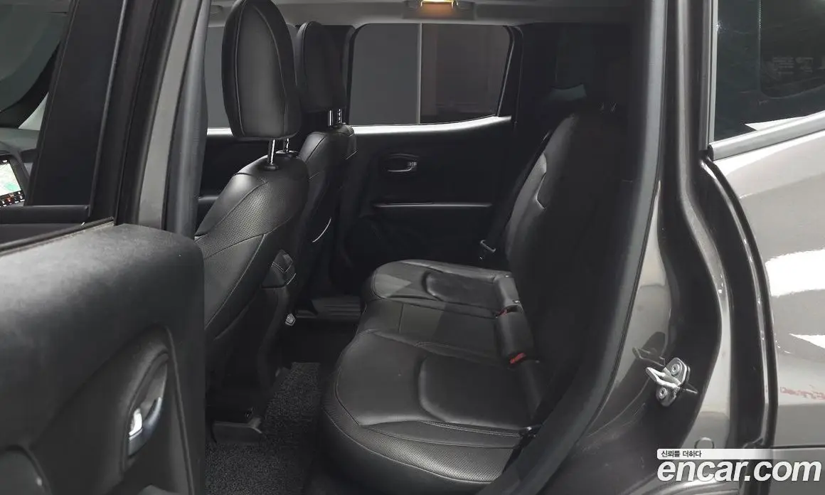 Jeep Renegade 2021 2.4 автомат (гидро), фото 16