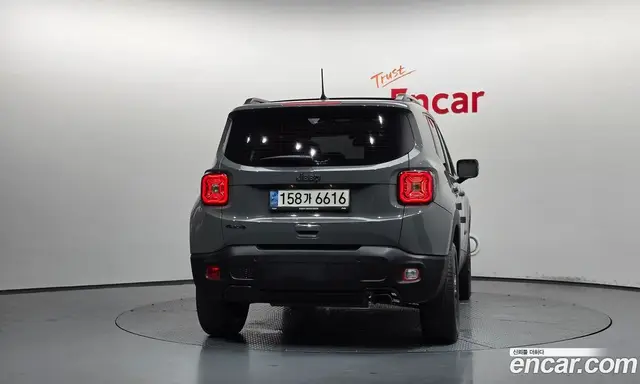 Jeep Renegade 2021 2.4 автомат (гидро), миниатюра 4 Jeep Renegade 2021 2.4 автомат (гидро), миниатюра 4