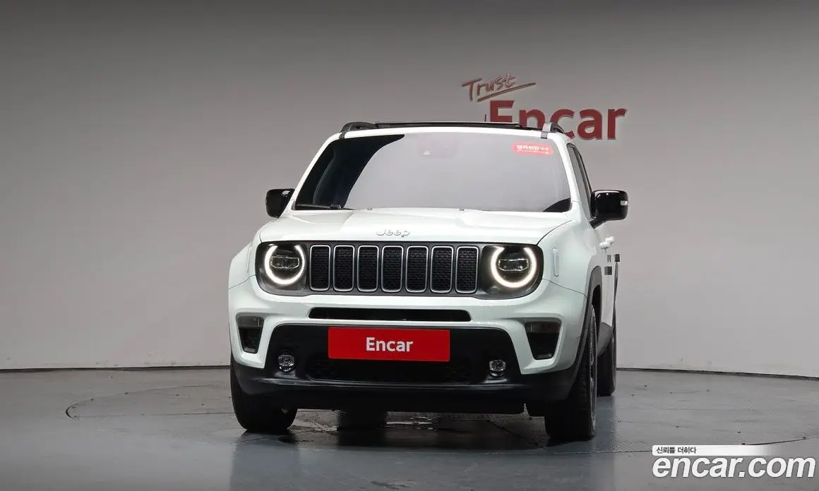 Jeep Renegade 2023 1.3 автомат (гидро), фото 2 Jeep Renegade 2023 1.3 автомат (гидро), фото 2
