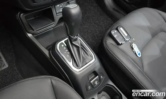 Jeep Renegade 2023 1.3 автомат (гидро), миниатюра 11 Jeep Renegade 2023 1.3 автомат (гидро), миниатюра 11