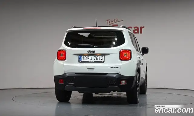 Jeep Renegade 2023 1.3 автомат (гидро), миниатюра 3 Jeep Renegade 2023 1.3 автомат (гидро), миниатюра 3