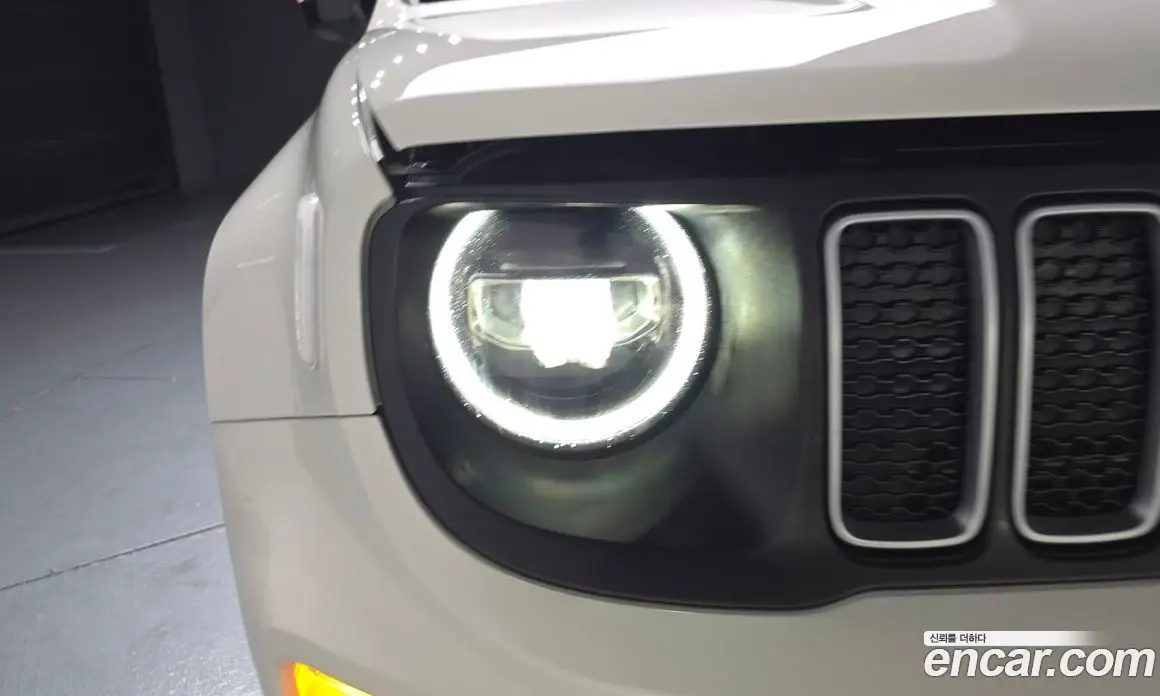 Jeep Renegade 2023 1.3 автомат (гидро), фото 7 Jeep Renegade 2023 1.3 автомат (гидро), фото 7