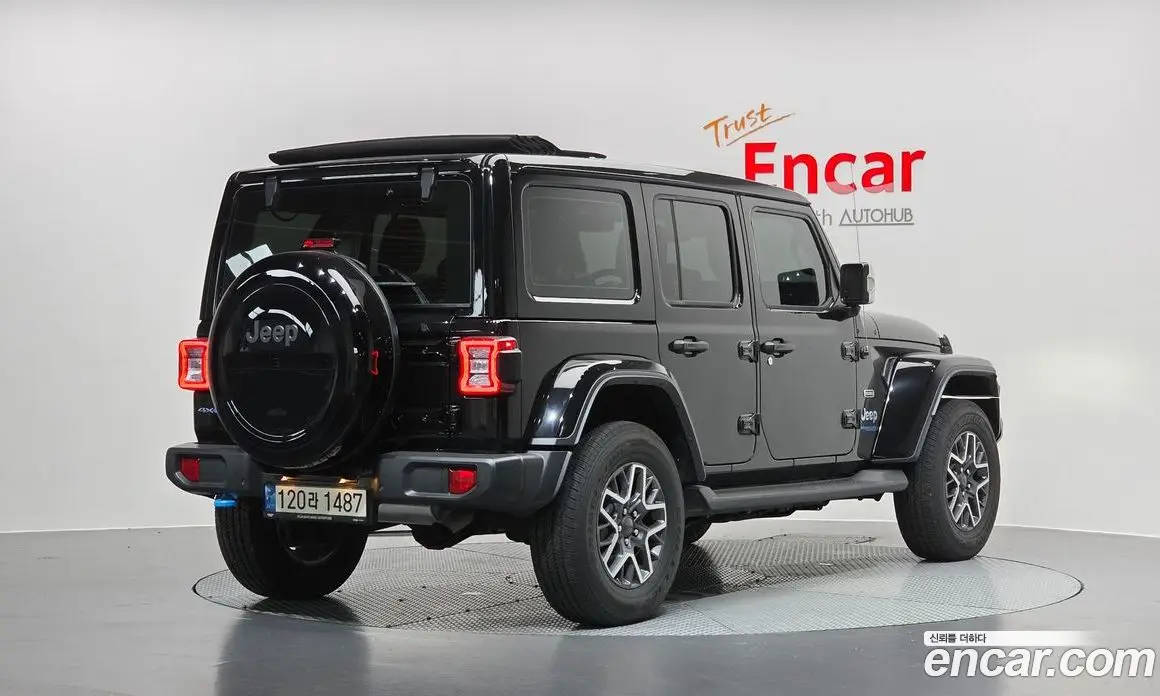 Jeep Wrangler 2022 2.0 автомат (гидро), фото 1 Jeep Wrangler 2022 2.0 автомат (гидро), фото 1