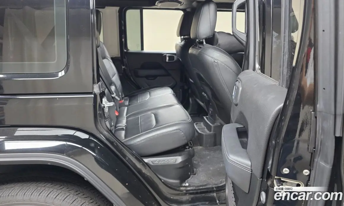 Jeep Wrangler 2022 2.0 автомат (гидро), фото 16 Jeep Wrangler 2022 2.0 автомат (гидро), фото 16