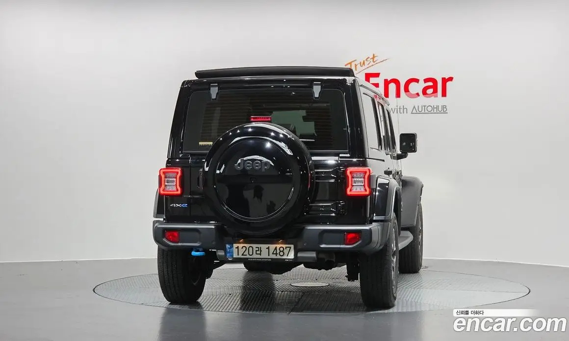 Jeep Wrangler 2022 2.0 автомат (гидро), фото 3 Jeep Wrangler 2022 2.0 автомат (гидро), фото 3