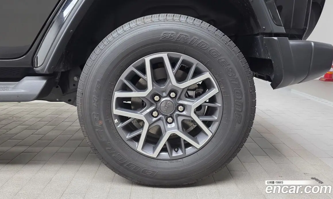 Jeep Wrangler 2022 2.0 автомат (гидро), фото 6 Jeep Wrangler 2022 2.0 автомат (гидро), фото 6