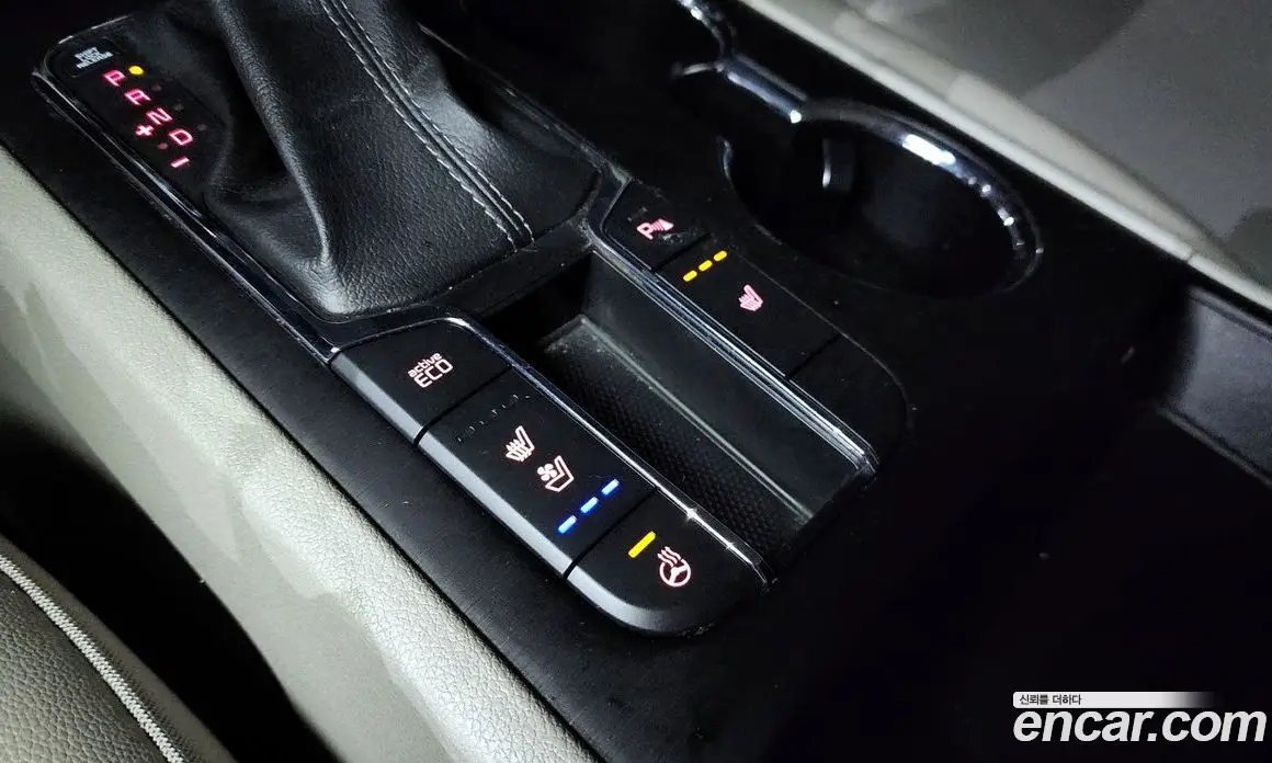 Kia Carnival 2020 2.2 автомат (гидро), фото 16