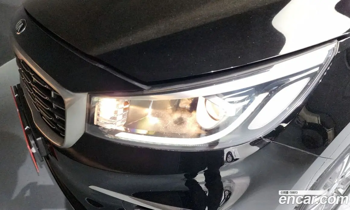 Kia Carnival 2020 2.2 автомат (гидро), фото 8