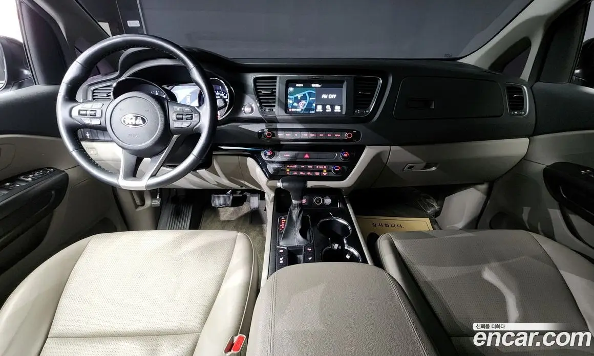Kia Carnival 2020 2.2 автомат (гидро), фото 10