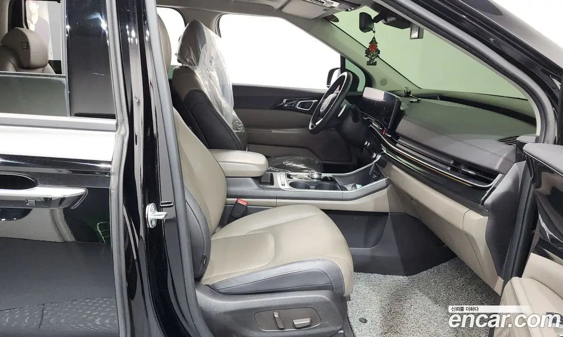 Kia Carnival 2024 2.2 автомат (гидро), фото 16 Kia Carnival 2024 2.2 автомат (гидро), фото 16