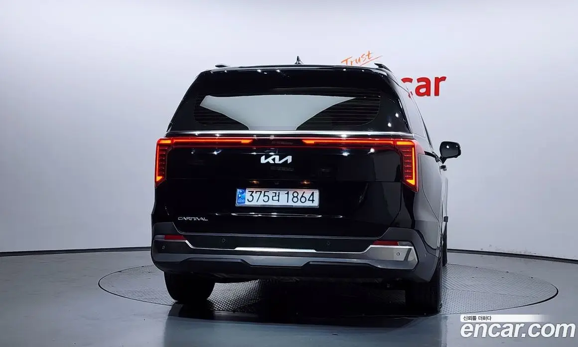 Kia Carnival 2024 2.2 автомат (гидро), фото 4 Kia Carnival 2024 2.2 автомат (гидро), фото 4