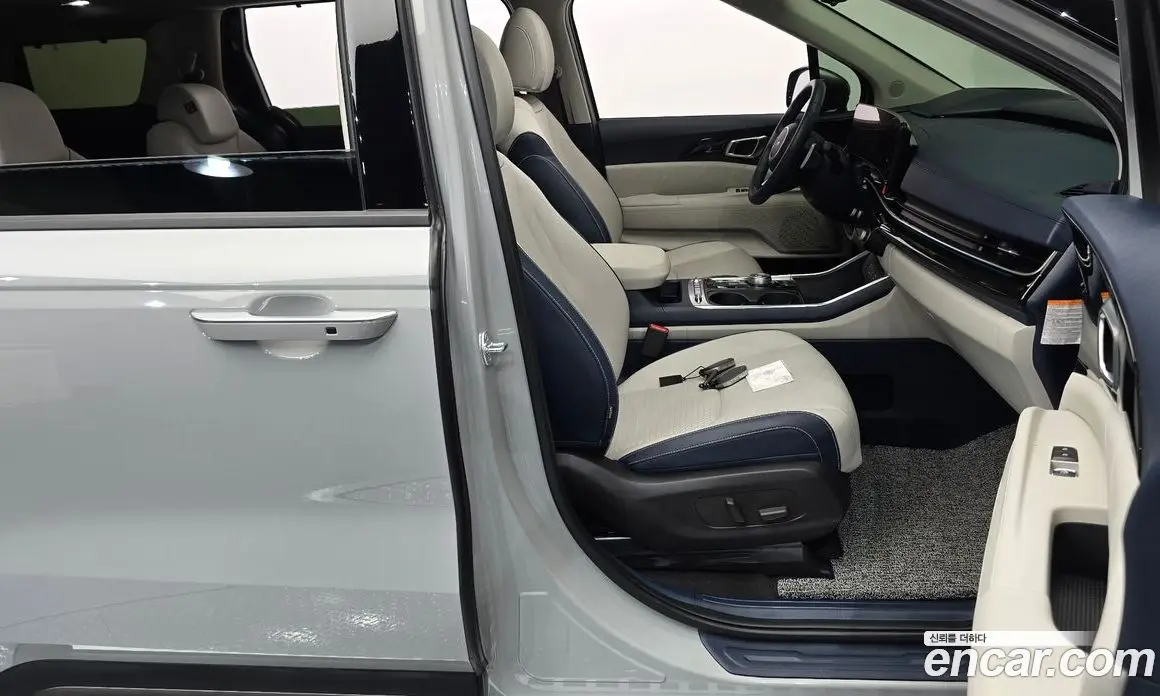 Kia Carnival 2024 1.6 автомат (гидро), фото 16