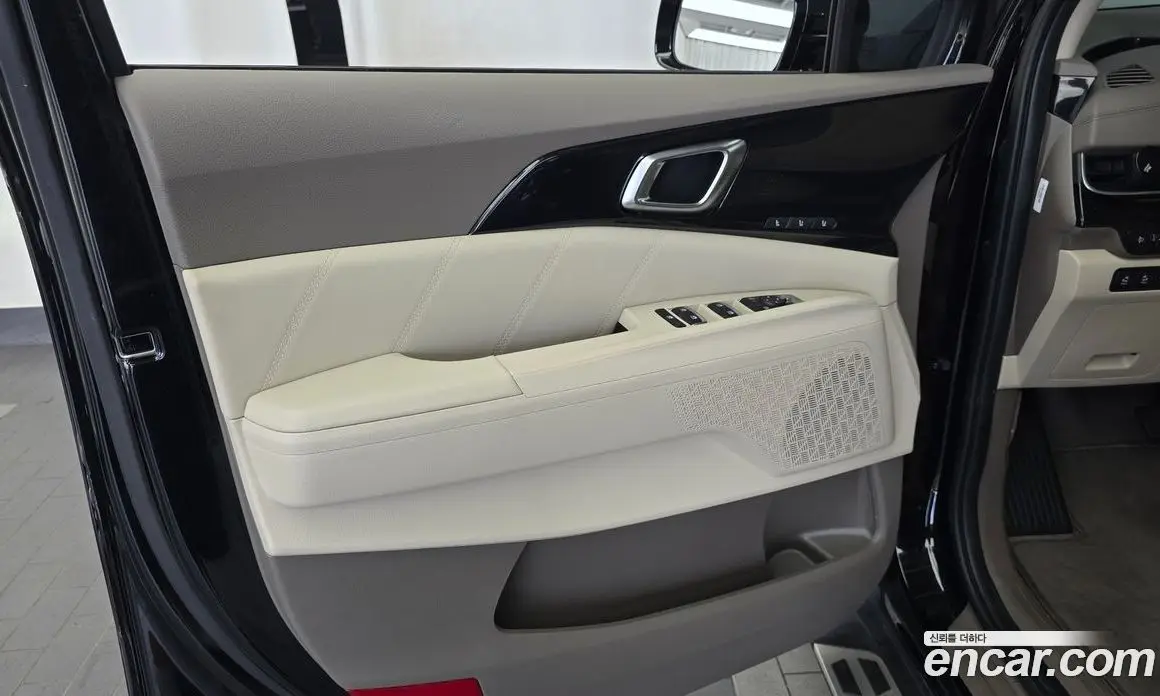 Kia Carnival 2025 1.6 автомат (гидро), фото 14 Kia Carnival 2025 1.6 автомат (гидро), фото 14