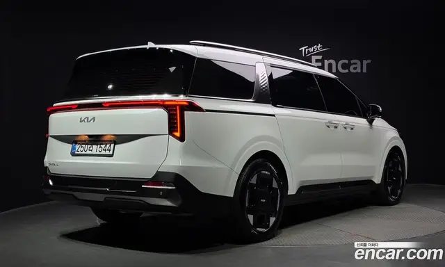 Kia Carnival, 2025, 14 526 км