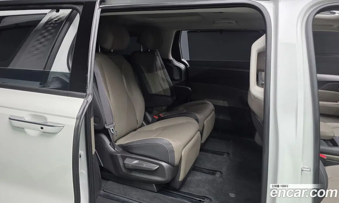 Kia Carnival 2025 3.5 автомат (гидро), фото 17