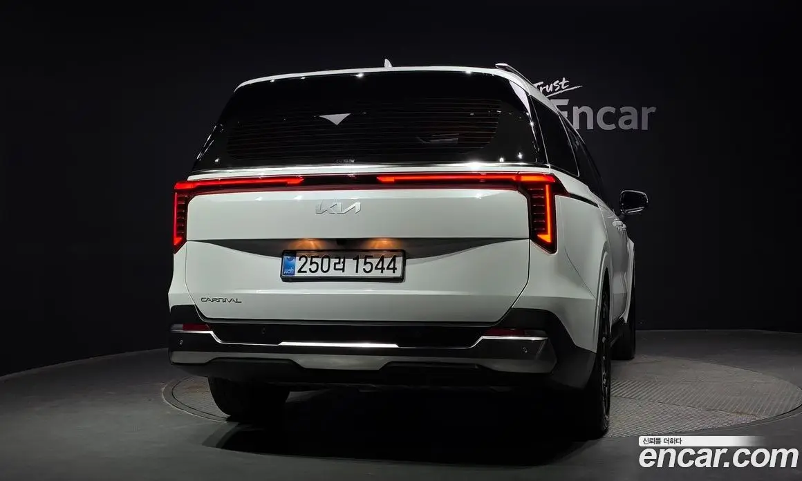 Kia Carnival 2025 3.5 автомат (гидро), фото 3