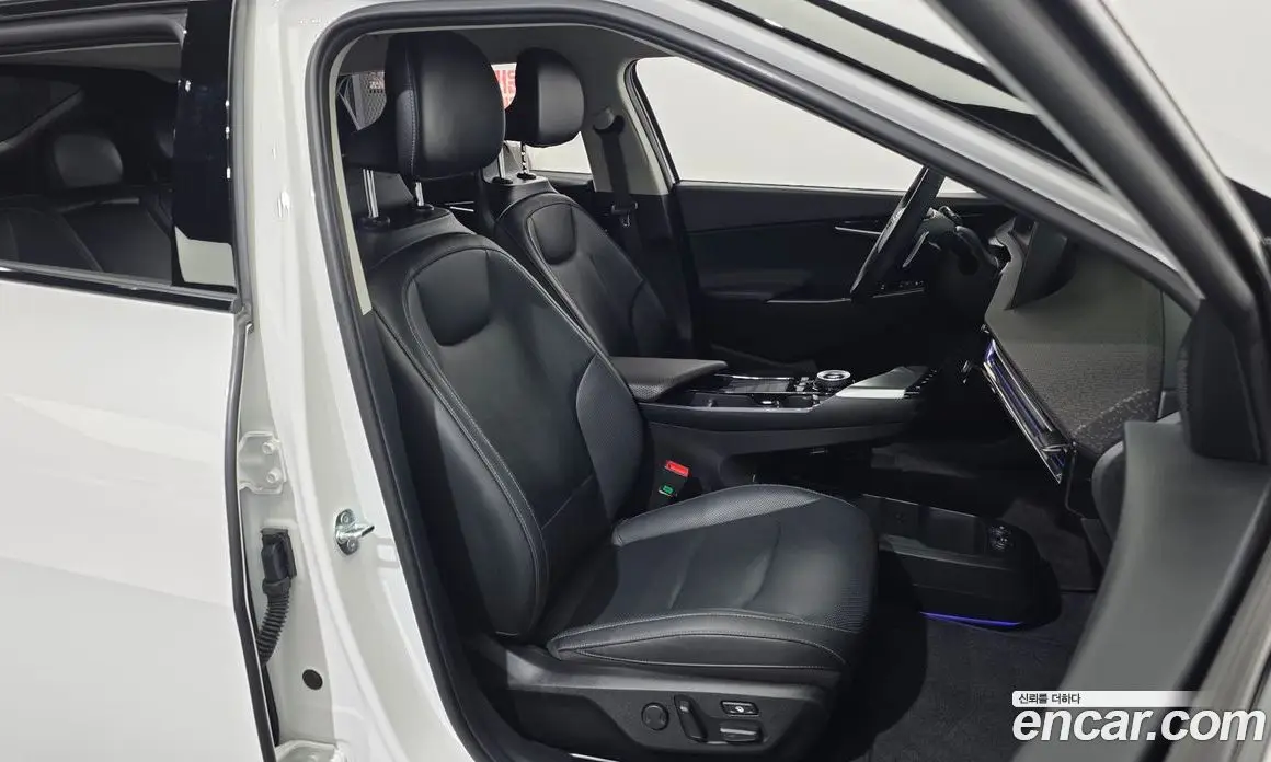 Kia EV6 2024 0.1 автомат (гидро), фото 16