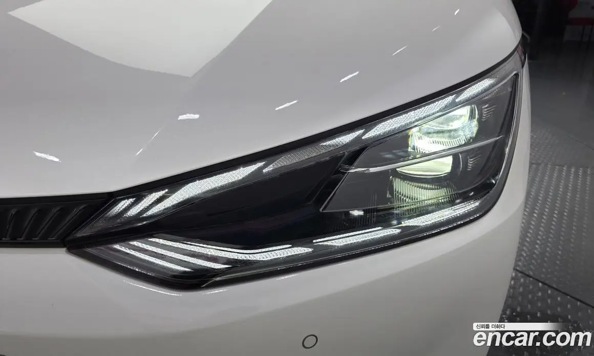 Kia EV6 2024 0.1 автомат (гидро), фото 8